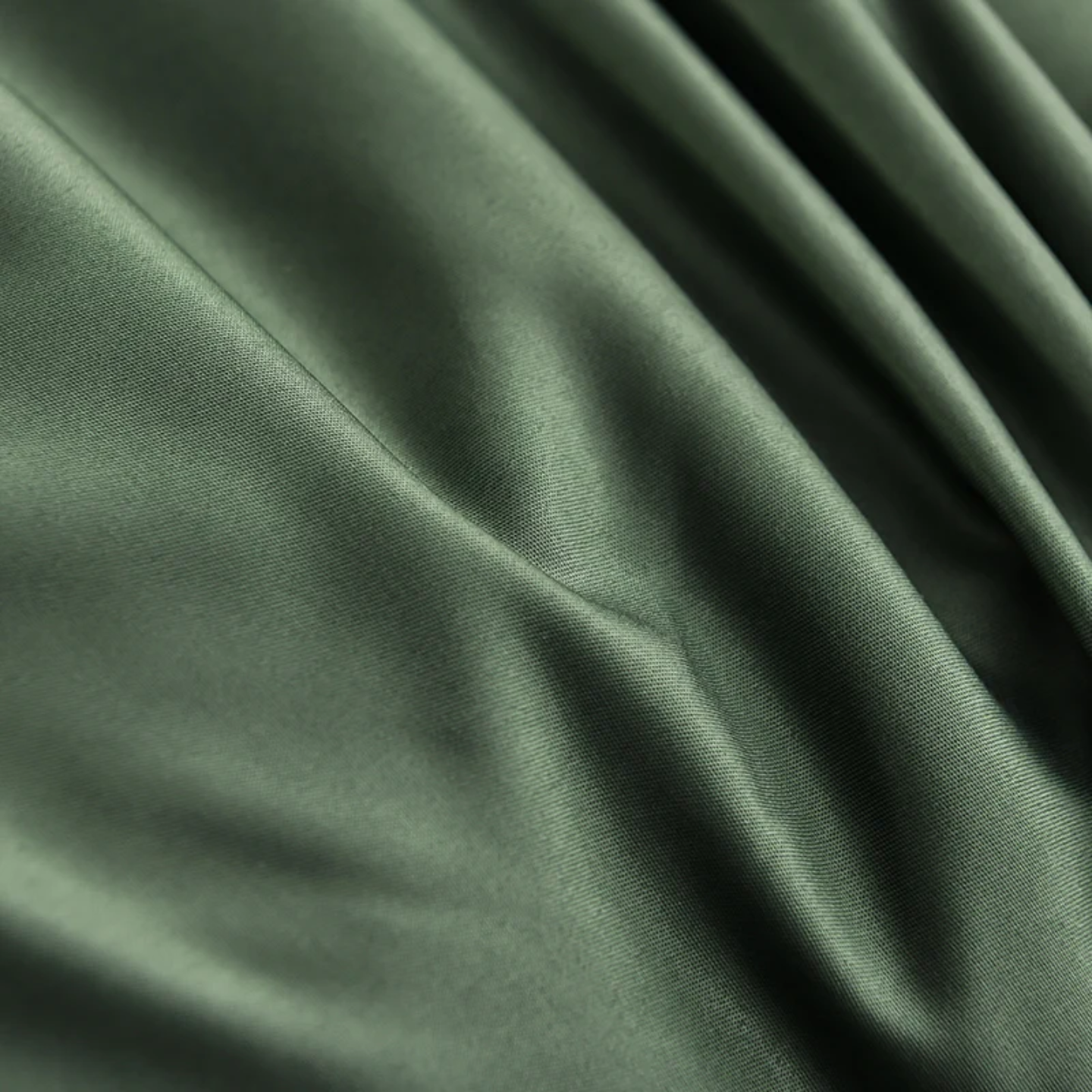 Floral Print TENCEL Summer Quilt Bedding Set, 4-Piece Lightweight Comforter with Bedsheet & Pillow Covers - Image 12