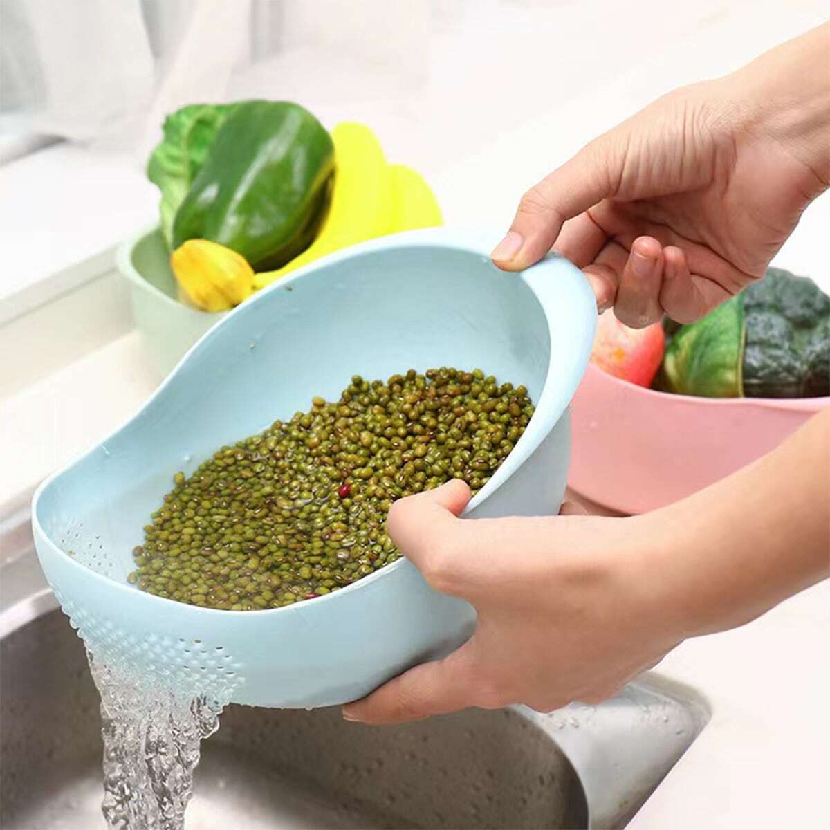 Plastic Rice Washing Colander Strainer Basket for Rice, Vegetables, and Fruits - Image 7